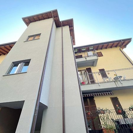 Appartamento Confortevole Con Terrazza Como Exterior foto