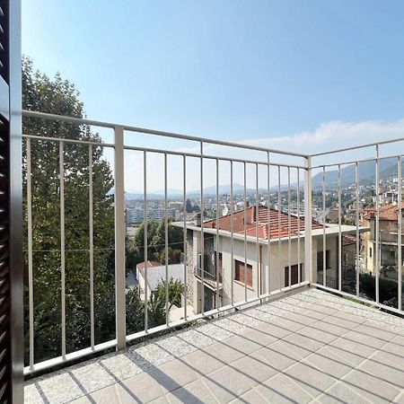 Appartamento Confortevole Con Terrazza Como Exterior foto